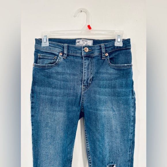 Free People Great Heights Distressed Skinny Jeans Frayed Hem Size 27 - Picture 4 of 9